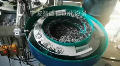 轴承装配机